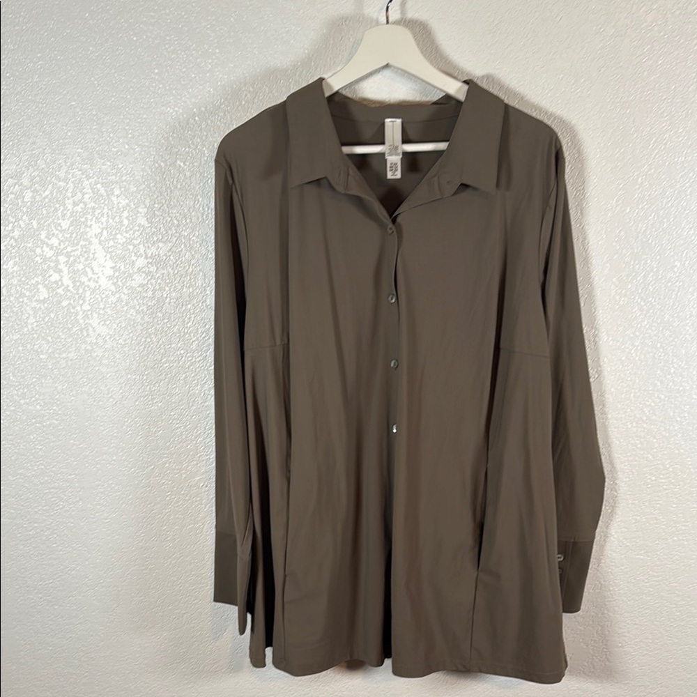 Marla Wynne Olive Taupe Mother of Pearl Button Down Top With Pockets Size 1X